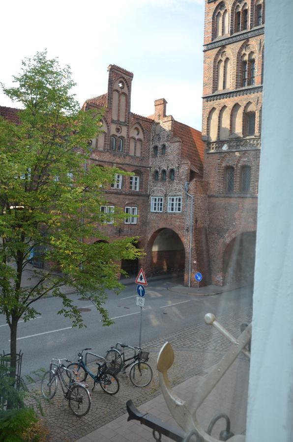 Altstadthotel Zum Goldenen Anker Lübeck Buitenkant foto